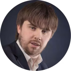 Денис Пономарев