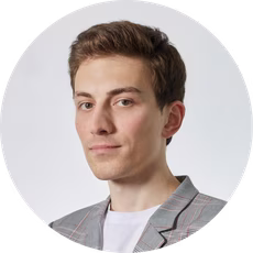 Максим Зиновьев