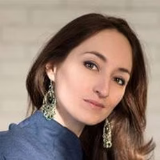 Анна Сазонова