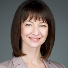 Анна Комракова