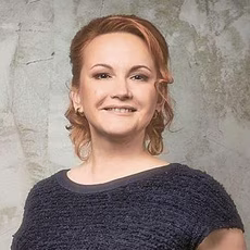 Елена Литвинова