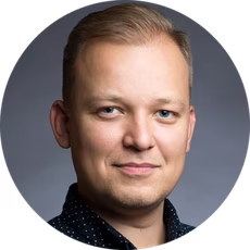 Антон Новиков