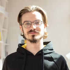Артур Семикин