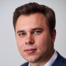 Александр Вальцев