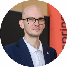 Михаил Попов