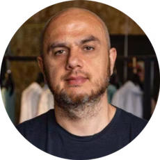 Александр Арутюнов