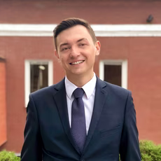 Антон Маслов