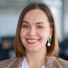 Ася Тихомолова