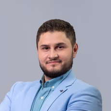 Денис Бильданов