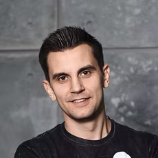 Дмитрий Акулов