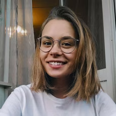 Елена Шутова