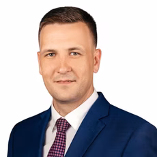 Антон Столяров