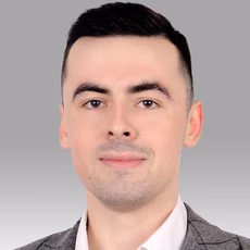 Никита Корыстин