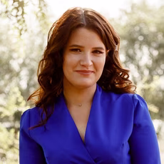 Елена Лутовинова