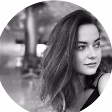 Елена Черкас