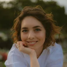 Юля Масленникова