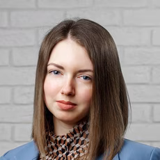 Анна Плуталова