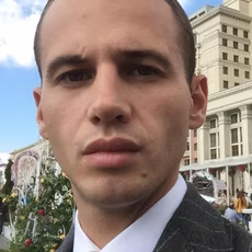 Евгений Рябов