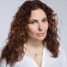 Анна Артамонова