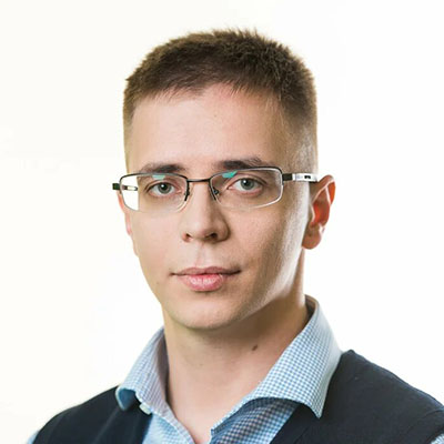 Михаил Саратов (Заместитель директора)