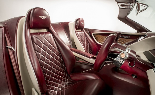 Фото 3 Bentley презентовала свой первый электрокар — и вот как он выглядит