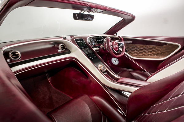 Фото 4 Bentley презентовала свой первый электрокар — и вот как он выглядит