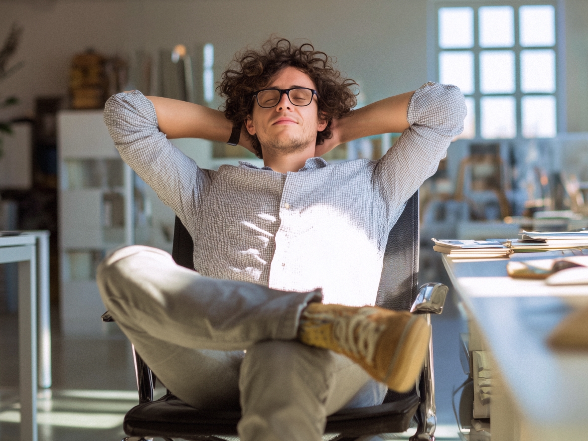 Зарплаты в 2025-м выросли почти на 9% — а реальные доходы ушли в минус: исследование индустриального рынка в России