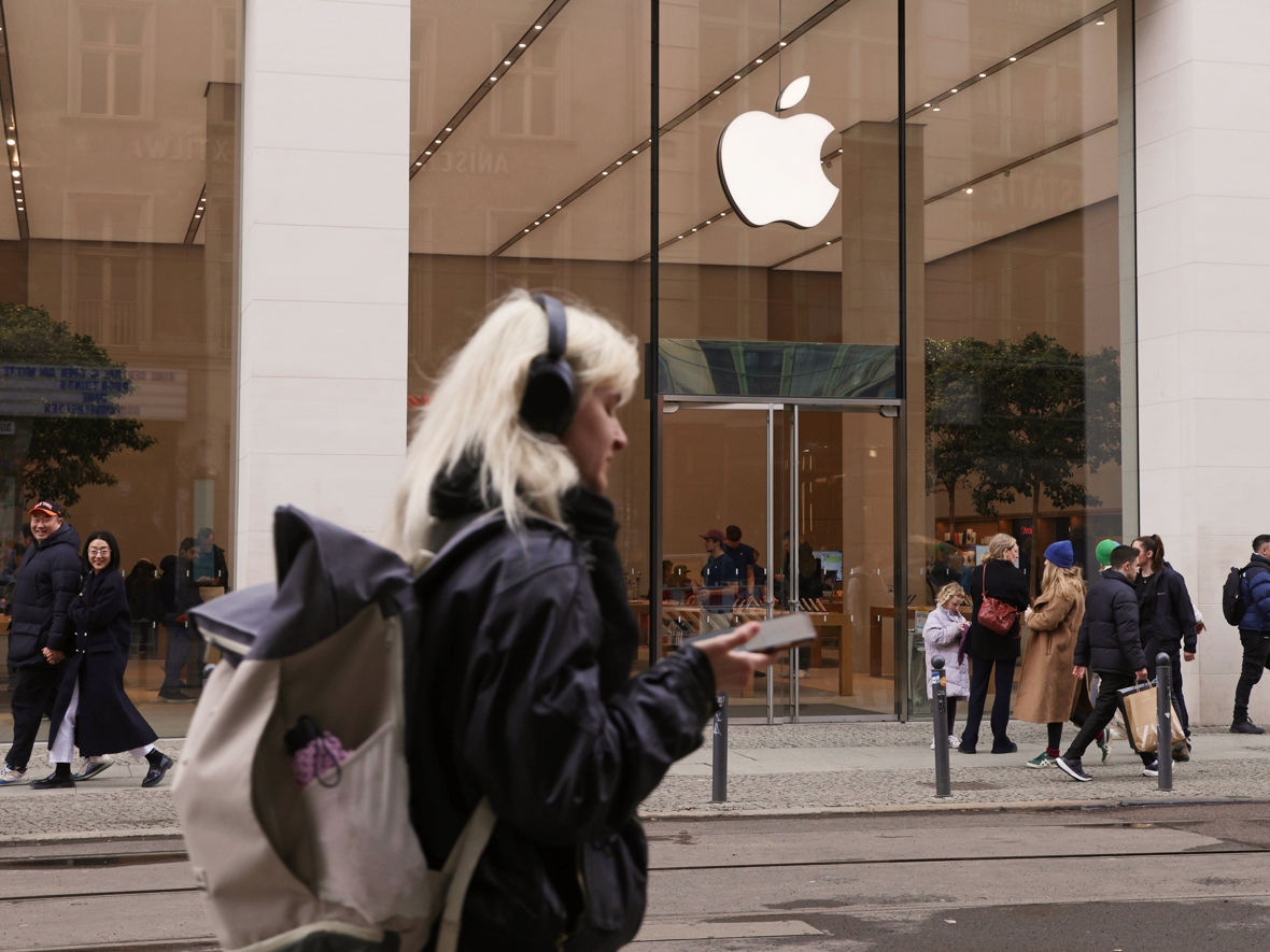 Apple теряет кадры: ещё четверо исследователей ИИ ушли к конкурентам