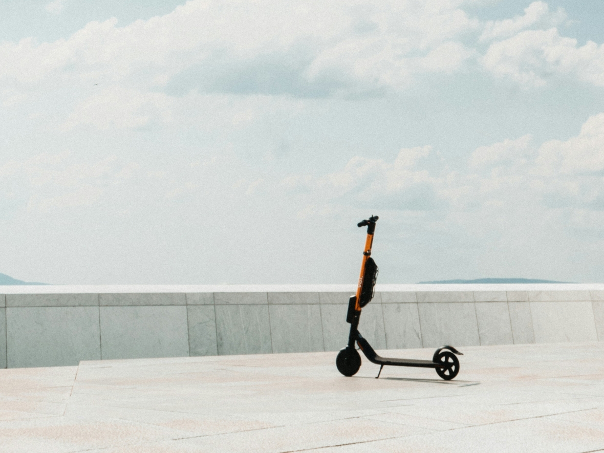 Средний чек упал на 20%: рынок самокатов в России просел впервые за 5 лет