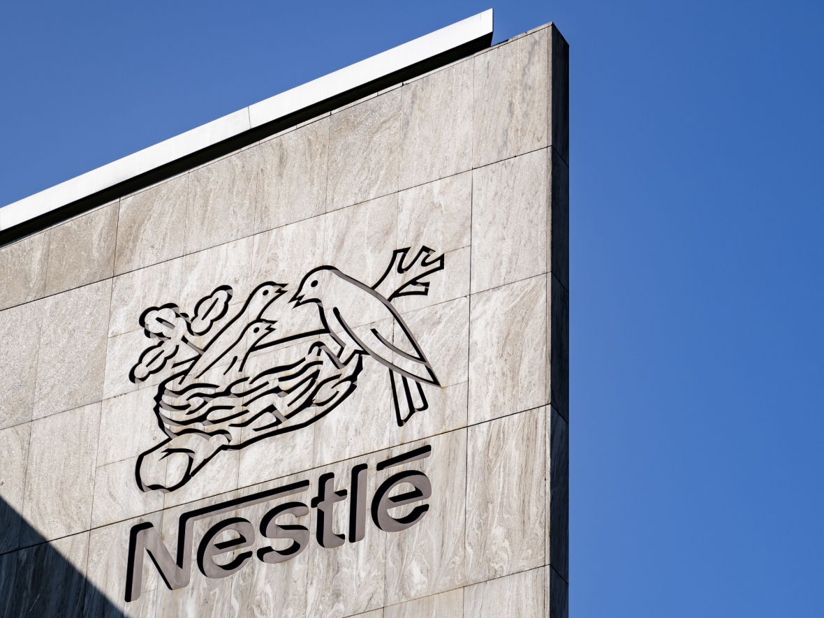 Акции Nestlé рухнули на 18% за год — стабилизацией займется экс-CEO Inditex, сделавший Zara лидером fashion-ритейла