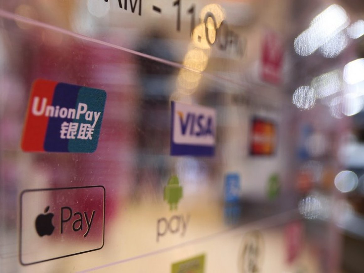 В России появится сервис мобильных платежей от Huawei