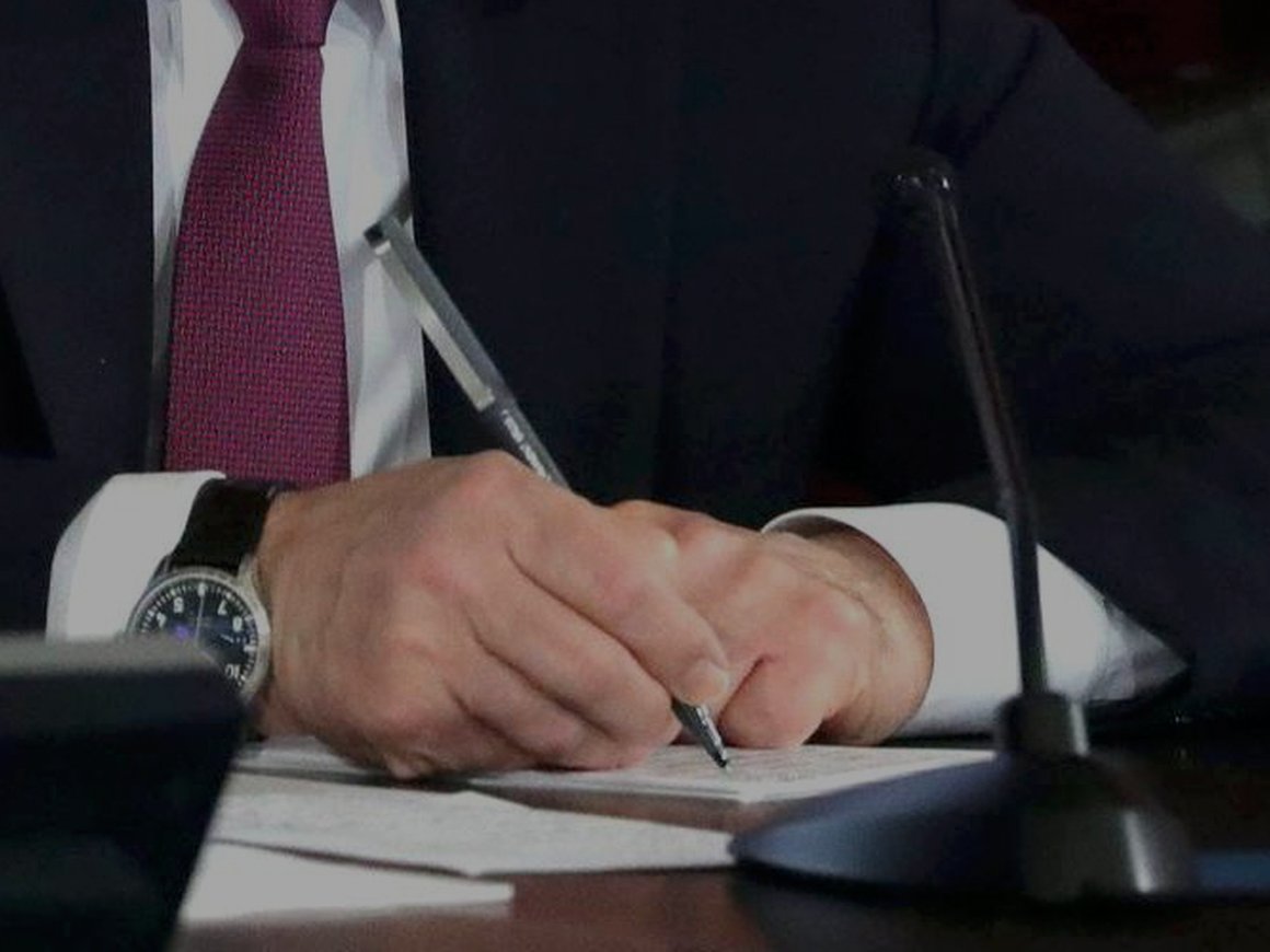 Путин утвердил обнуление пошлины за электронную регистрацию ИП и юрлиц