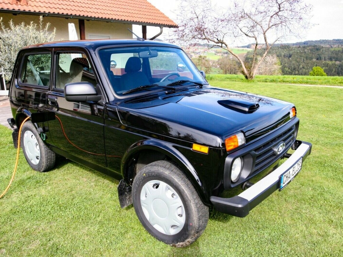 Lada Niva переделали в электрокар в Германии