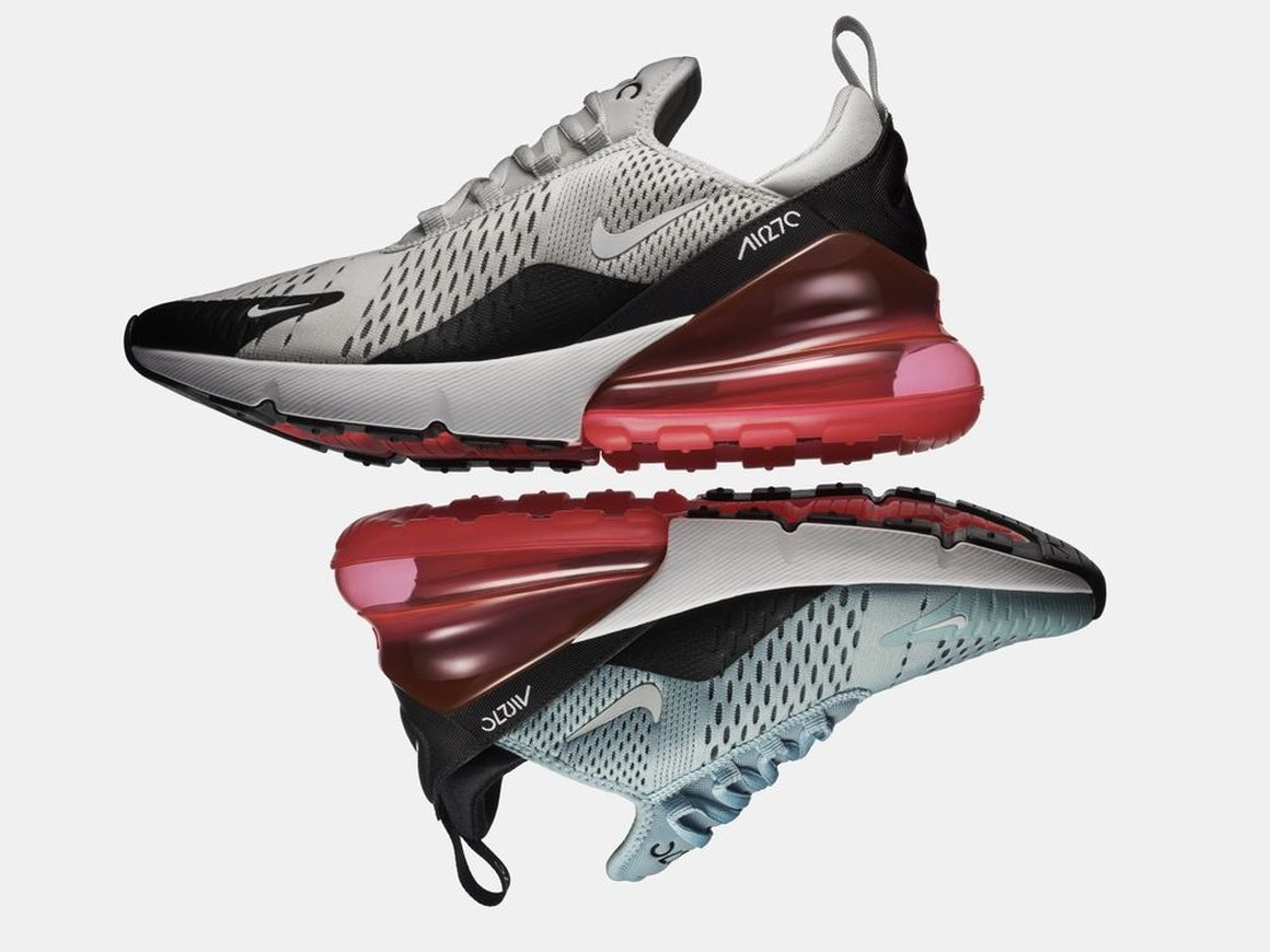 Nike обвинили в оскорблении чувств мусульман из-за логотипа на подошве кроссовок