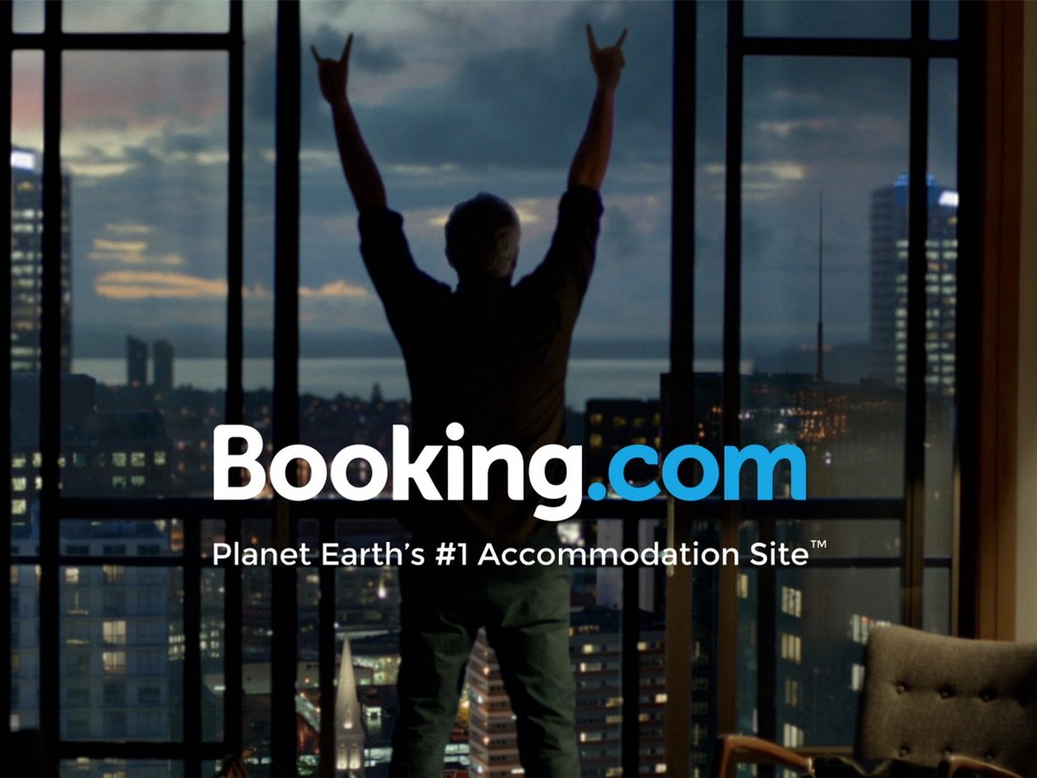 Минкульт поручил изучить целесообразность запрета Booking.com и выступил против этого