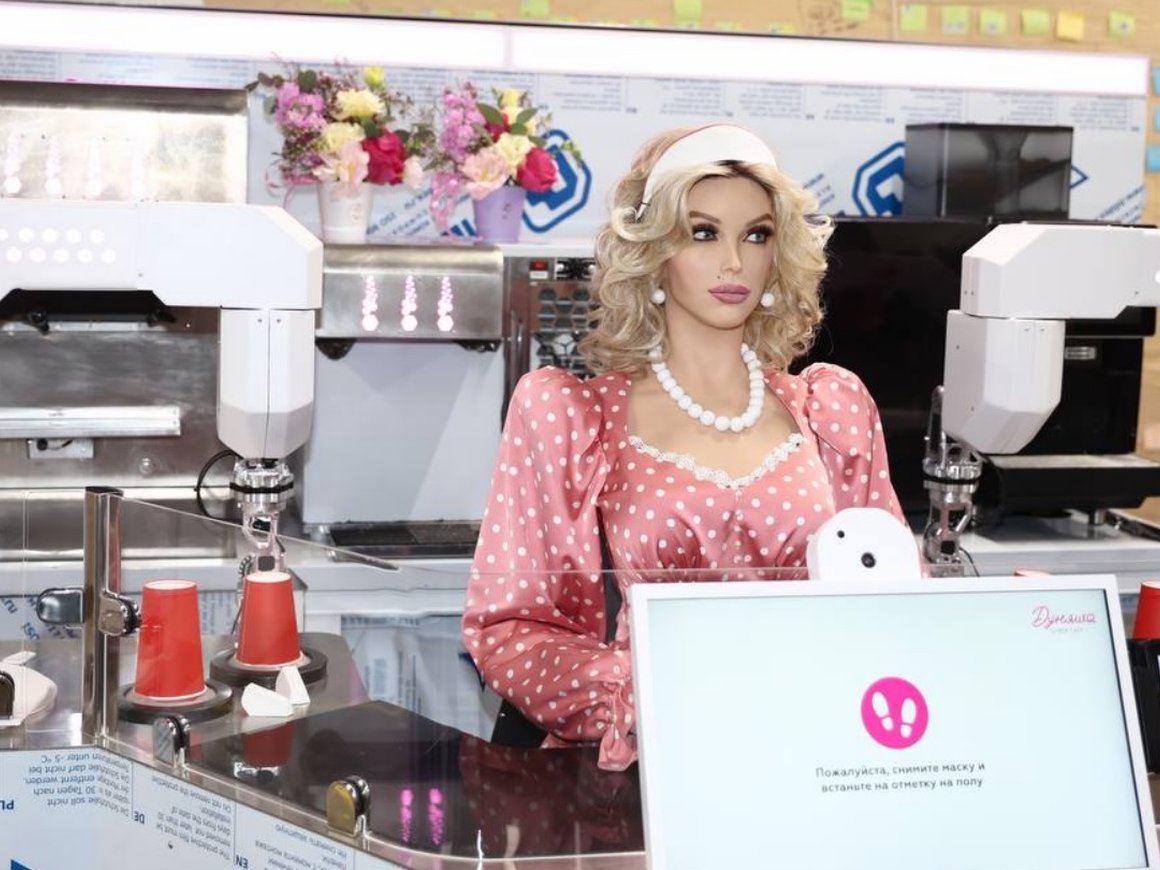 Робокафе с кассиром «Дуняшей» поставят в ОАЭ