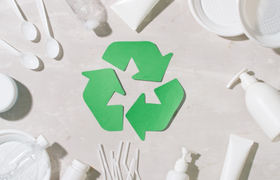 «Выгоднее переработать, чем везти на свалку»: что мешает вторичной переработке пластика в России и как это изменить