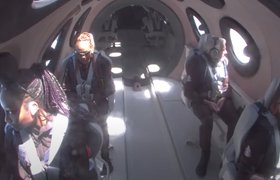 Virgin Galactic впервые отправила туристов в космос