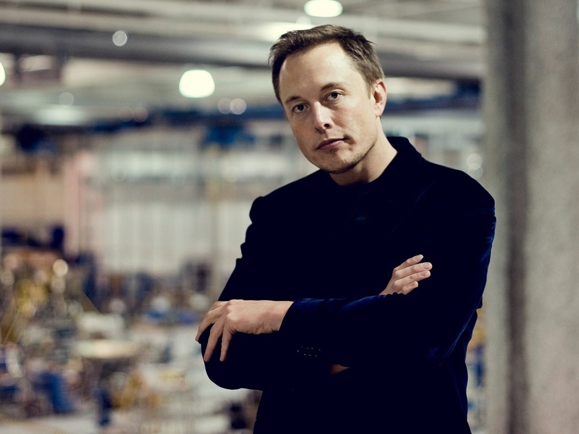 Илон Маск рассказал об обновлении функции управления Tesla со смартфона