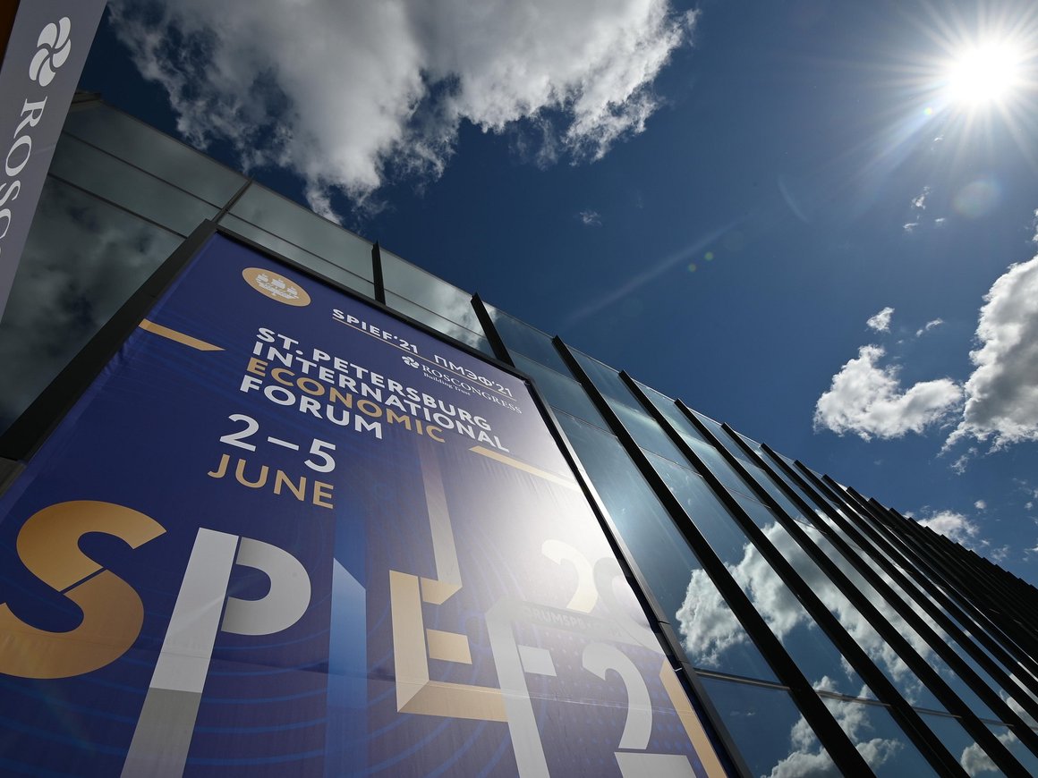 Правительство готовит эксперимент по отмене НДС для предприятий общепита