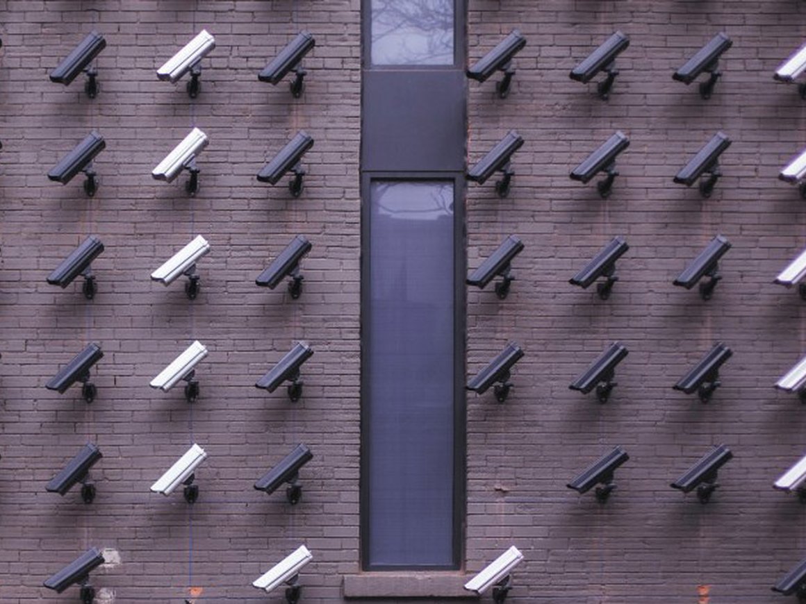 Разработчик FindFace представил систему для распознавания лиц с сотен тысяч камер одновременно