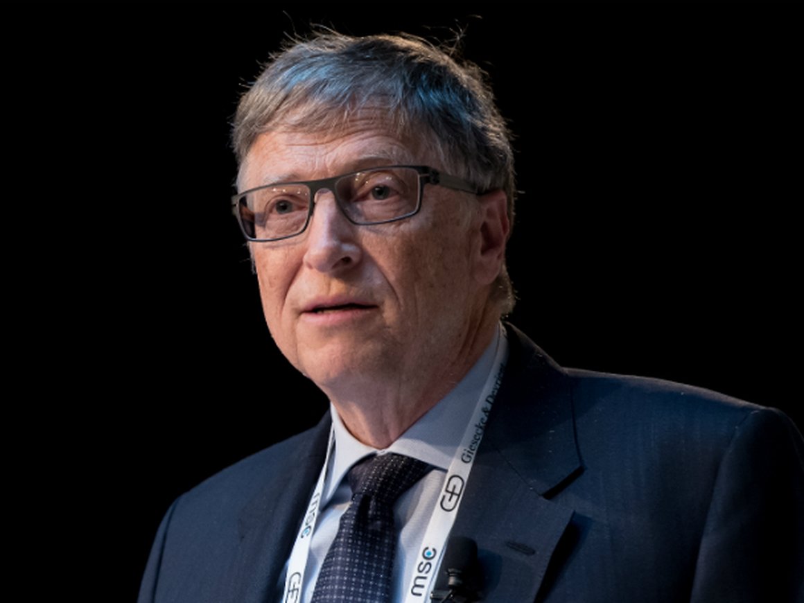 Билл Гейтс показал высокотехнологичный туалет — устройство работает без воды и сточных труб