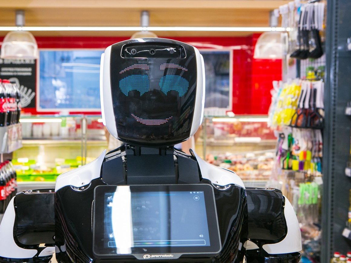 Walmart купил у российской Promobot робота для одного из своих супермаркетов