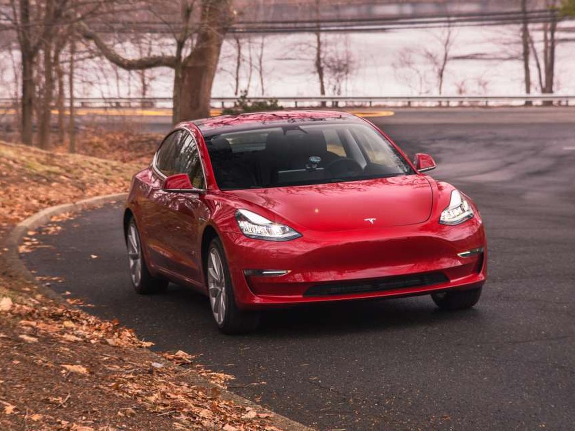 WSJ: ФБР начало проверку в отношении Tesla по подозрению в обмане инвесторов