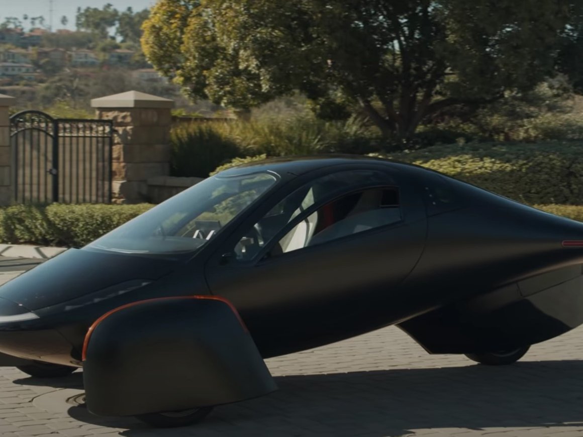 Стартап Aptera начнет выпускать электрокар на солнечных батареях в 2022 году