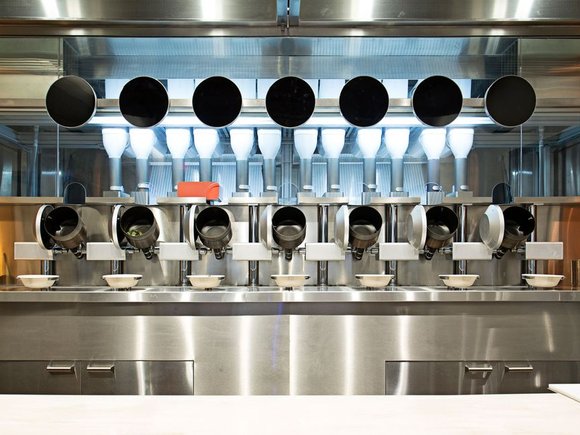 Студенты MIT открыли первый в мире полностью роботизированный ресторан