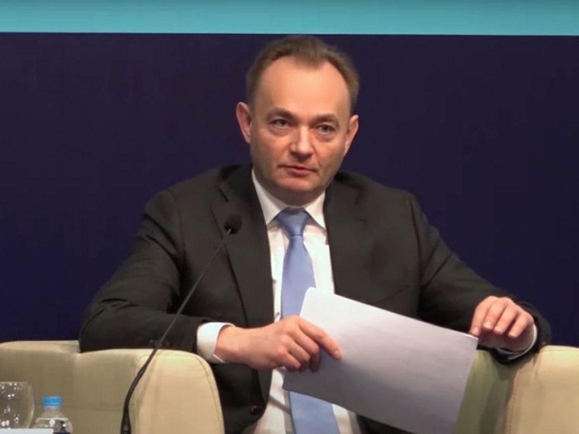 Суд отправил в СИЗО бывшего замглавы Минцифры Максима Паршина