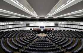 Суд Евросоюза отменил санкции против двух миллиардеров