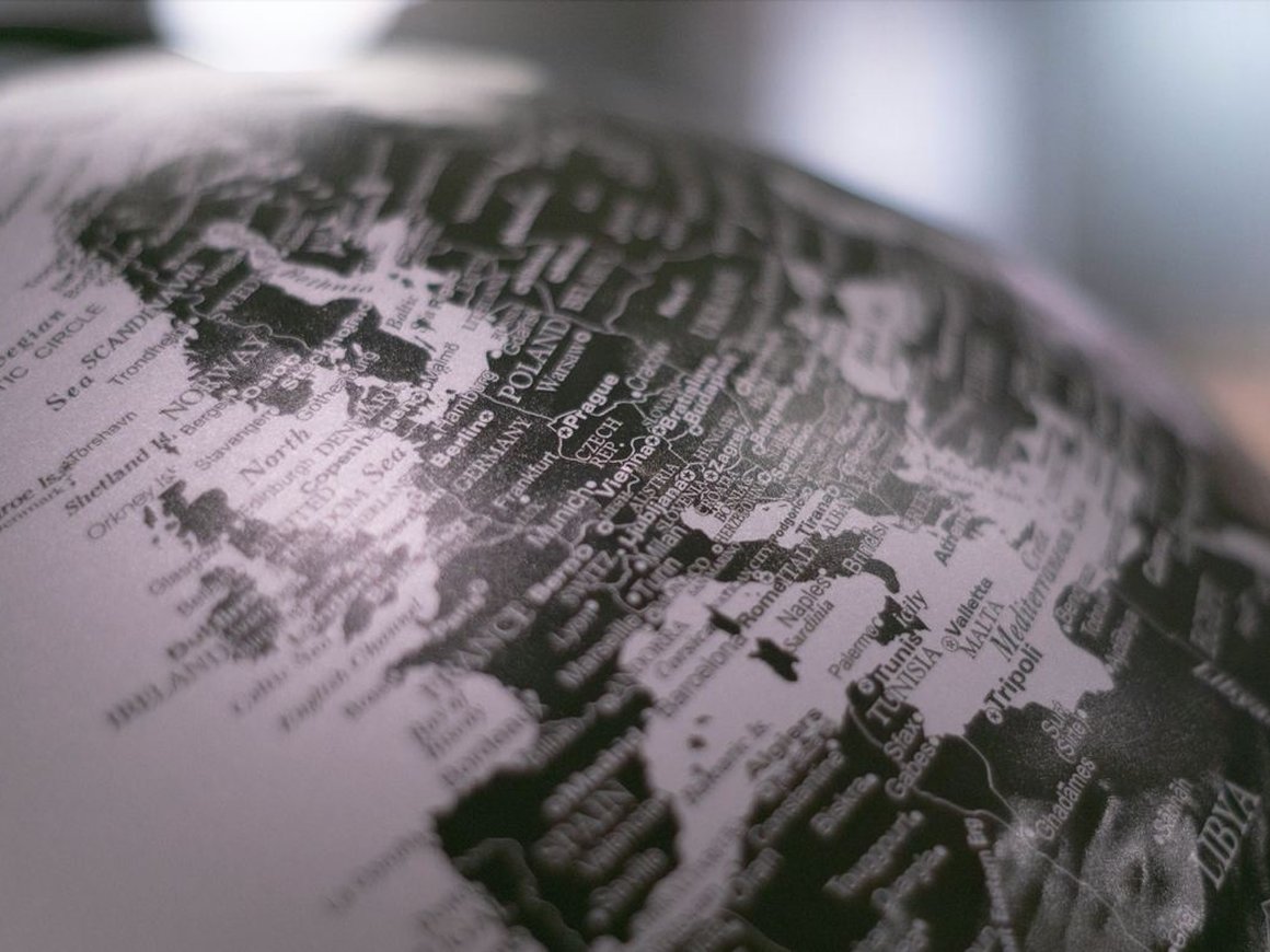 Срок выдачи шенгенских виз россиянам вырос перед летним сезоном до 60 дней