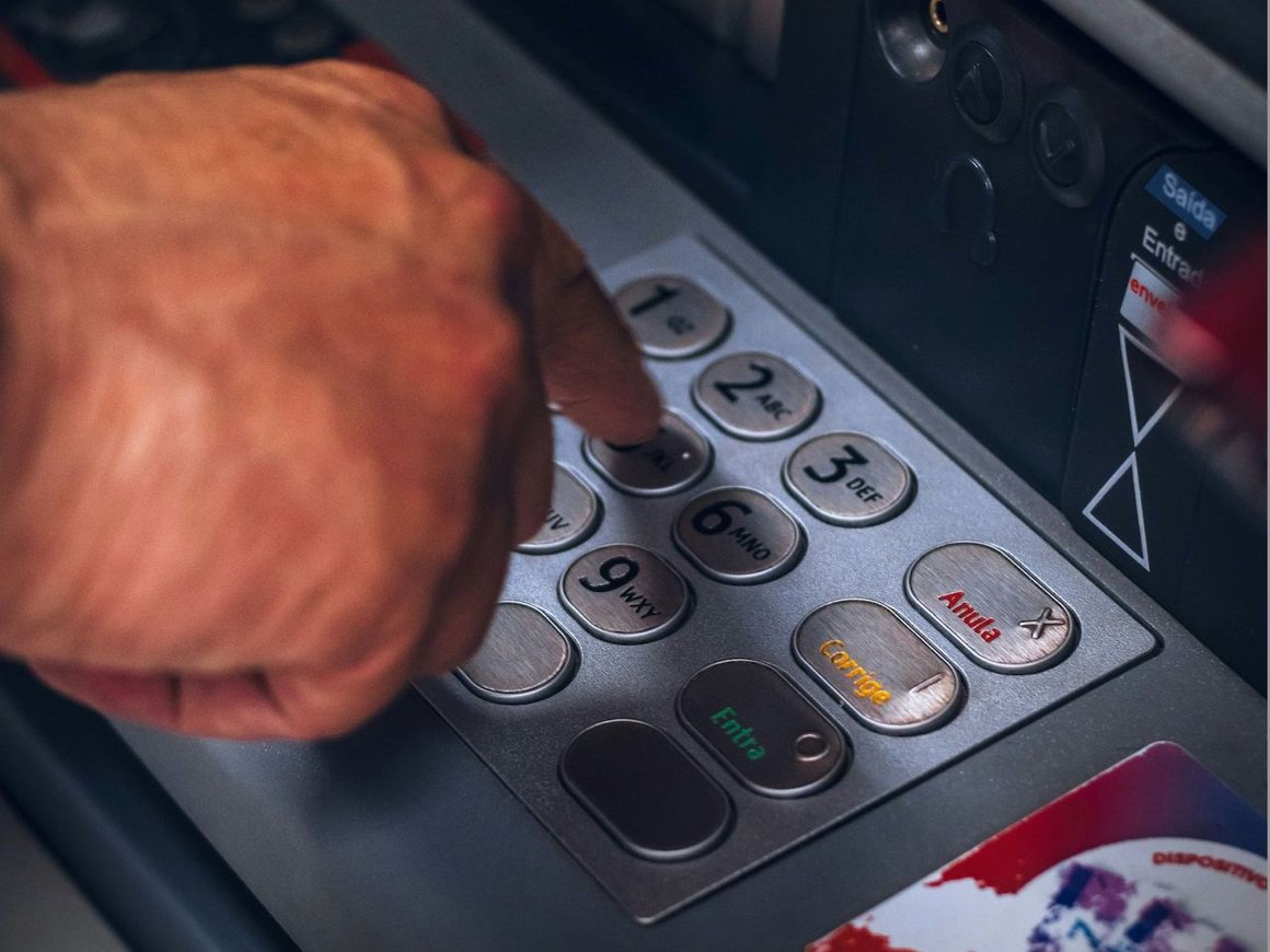 В России появился сертифицированный исламский необанк HalalCard